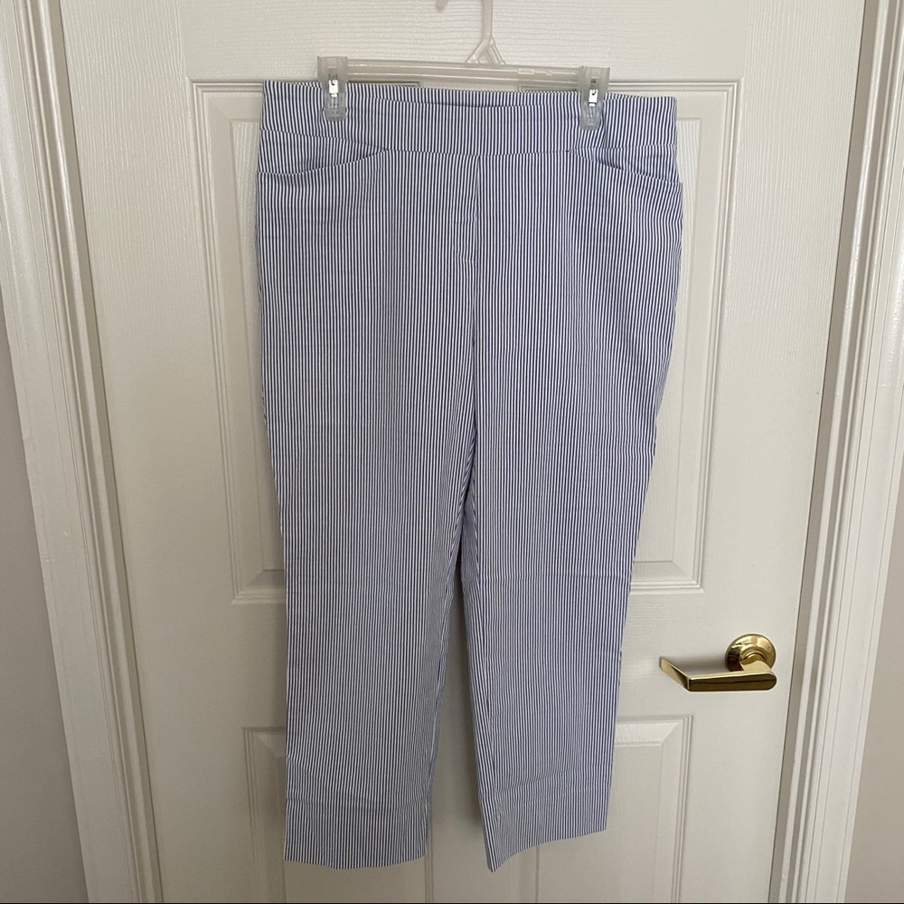 Stripped stretchy pants